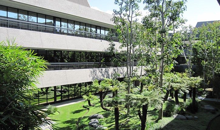 Mariner Court: 3625 Del Amo Blvd, Torrance, CA 90503